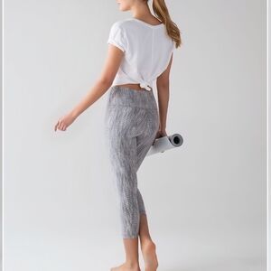 Lululemon Sz.4 Wunder Under Crop Luon Arrow Jacquard Battleship Silver